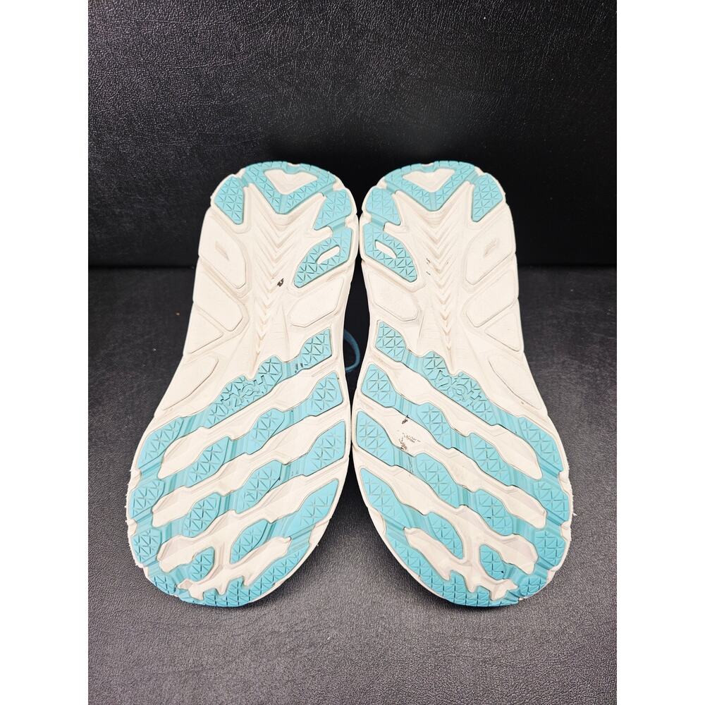Hoka Women 7.5 Comfy footwear - Picture 6 of 9
